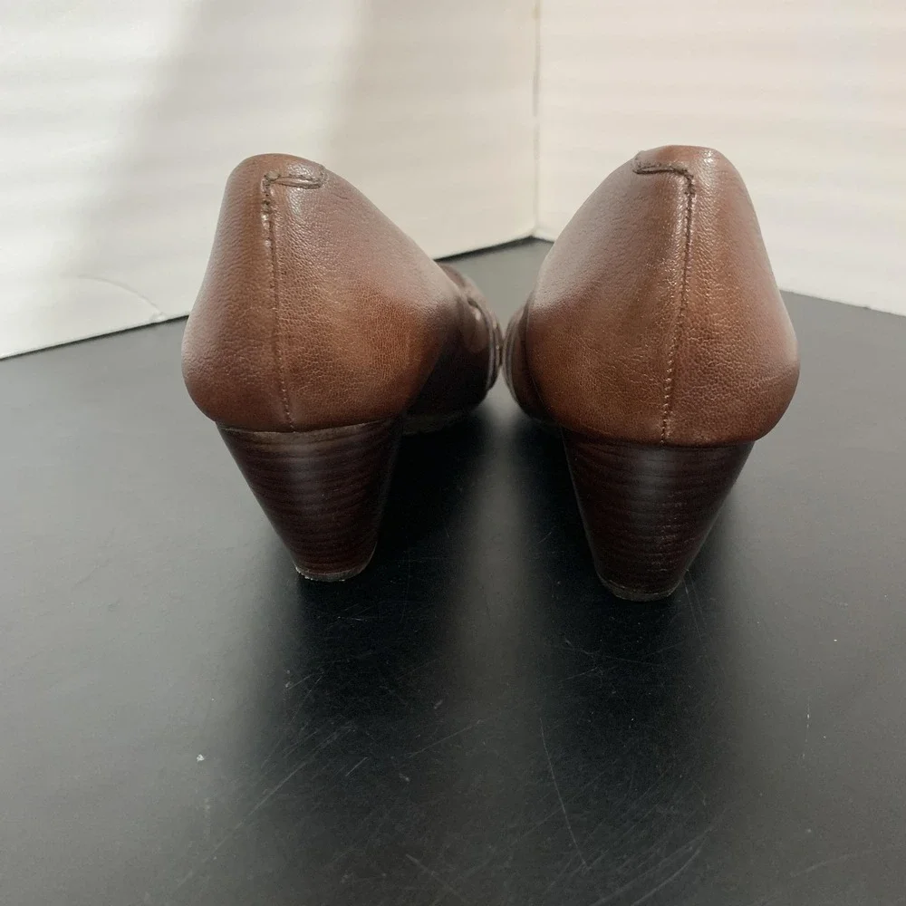 BareTraps Shoes Womens Size 8 Brown Tina Leather Loafer Pumps Block Heel Slip On